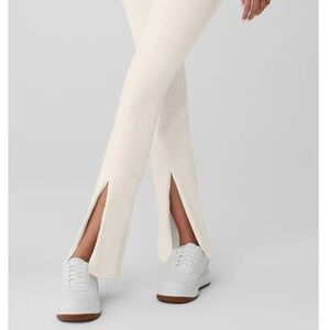 ALO Airbrush High-Waist Flutter Legging size Medium very good condition